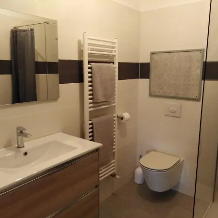 La Maison De Guest house *